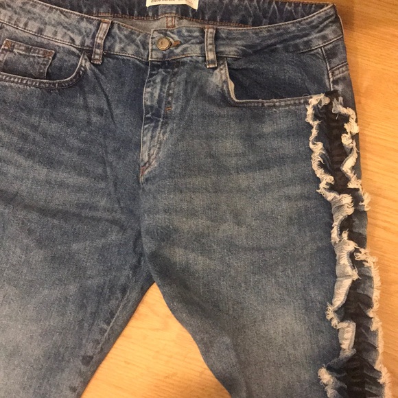 jeans with ruffles on the side